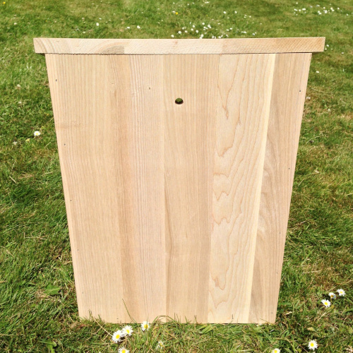 Hercules owl box with round opening