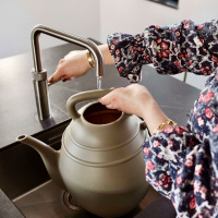 Xala Chai watering can, 10 L - slate grey