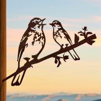 Metalbird bird in corten steel - woodpipers with young