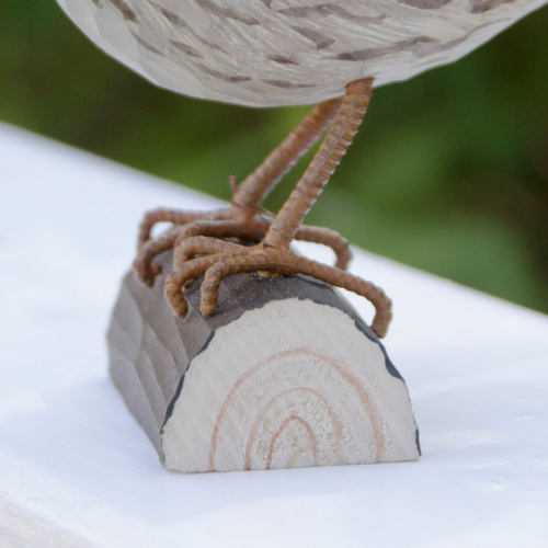 Wildlife Garden wood-carved bird - iron sparrow