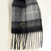 Tweedmill sjaal in lamswol - Grey Buchanan