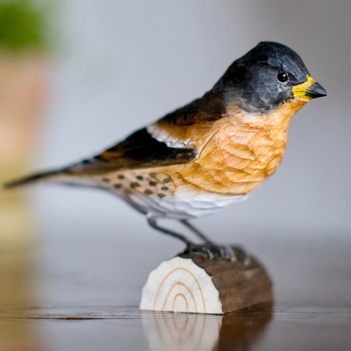 Wildlife Garden wood-carved bird - Quaker Finch