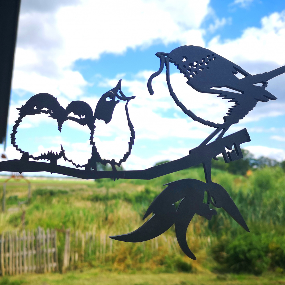Metalbird Vogel aus Cortenstahl - Zaunkönig mit Küken