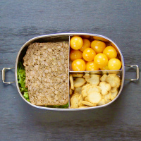 Yummii Yummii steel lunch box, small - 3 compartments