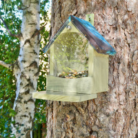 Wildlife World squirrel feeder with copper roof
